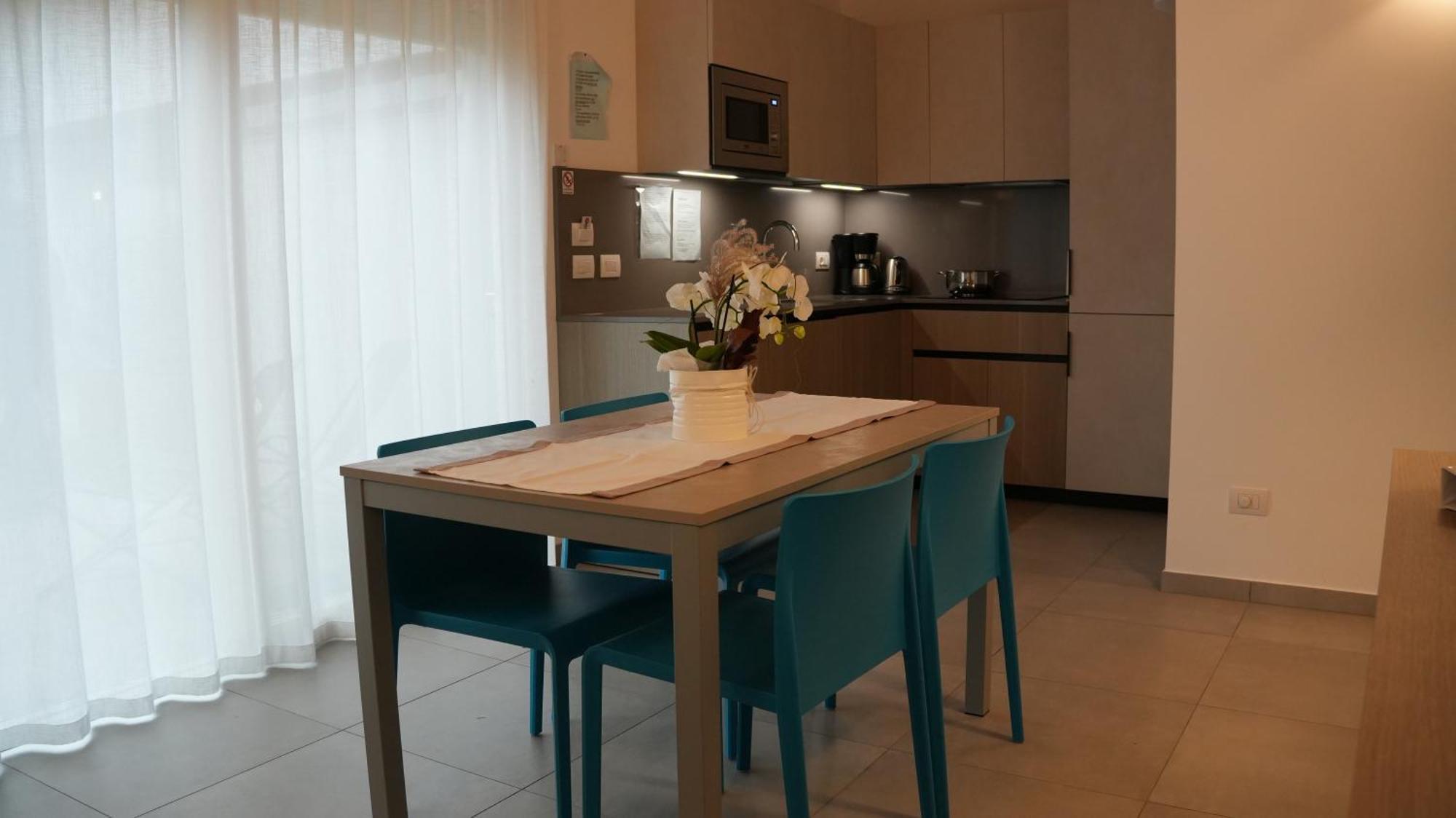 Casa Maria Apartments Рива дел Гарда Стая снимка