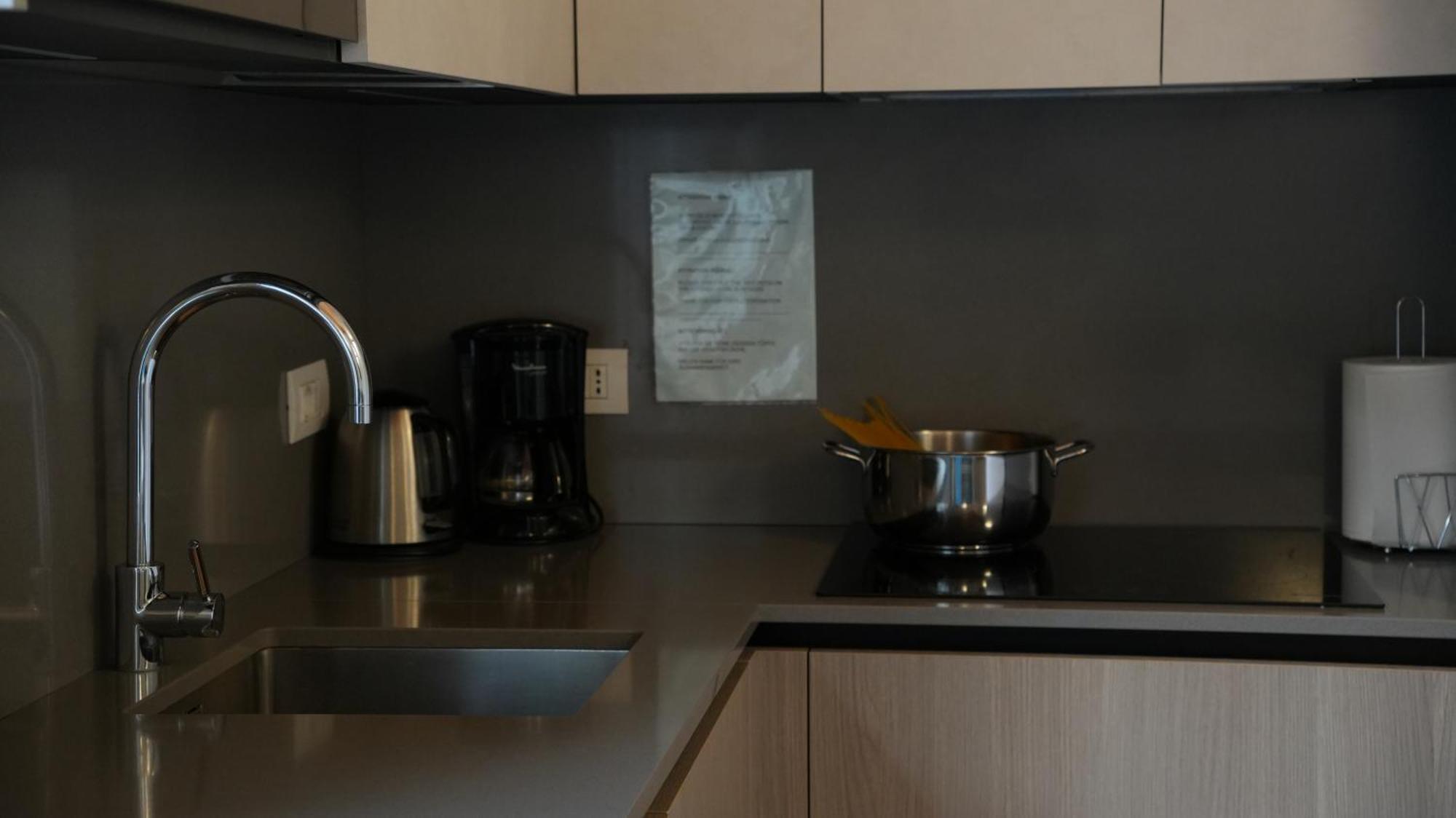 Casa Maria Apartments Рива дел Гарда Стая снимка