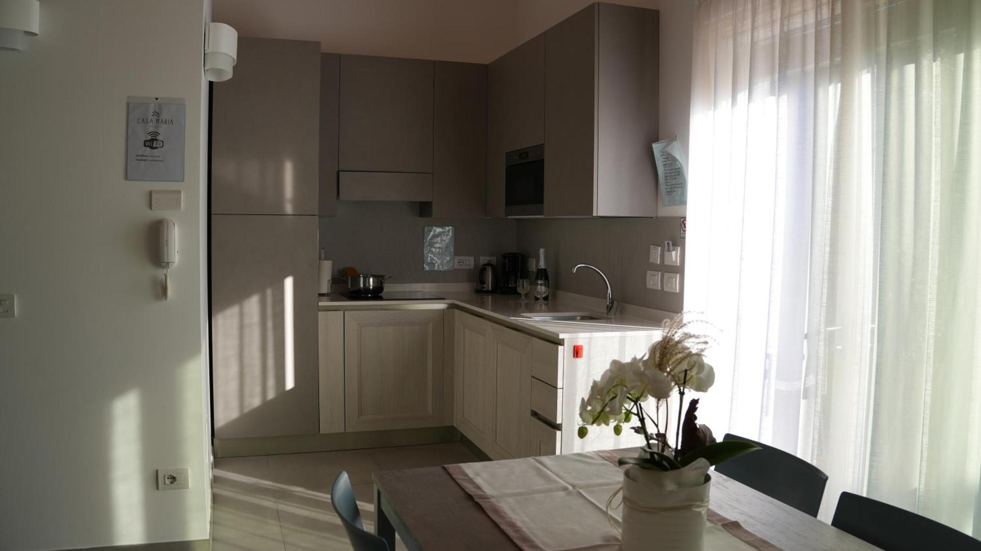 Casa Maria Apartments Рива дел Гарда Стая снимка